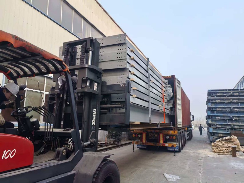 Uruguay'da Çelik Yapı Depo Sevkiyatı