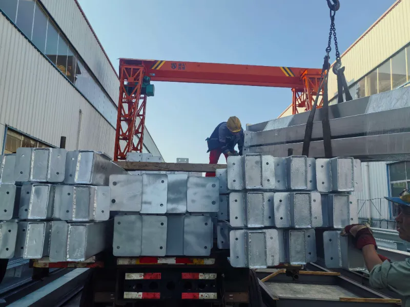 Photos of steel structure components ready for shipment